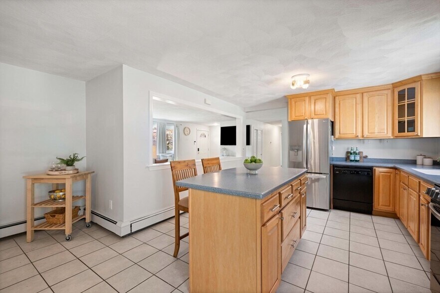Building Photo - 112 Argilla Rd