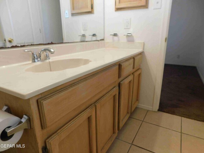 Building Photo - 8695 Pilgrimage Cir