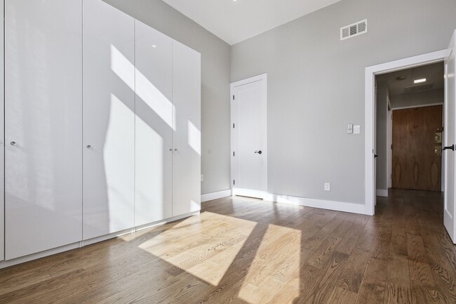 Building Photo - 120 Sherman Ave