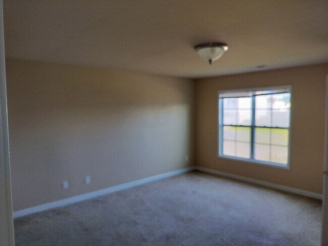 Building Photo - Ready in Raeford