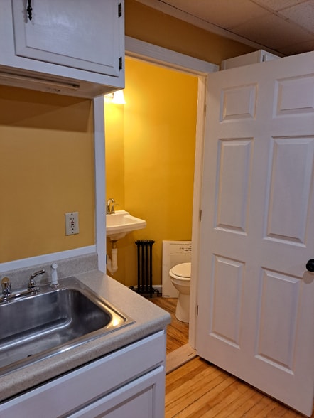 Building Photo - 2 Myrtle St