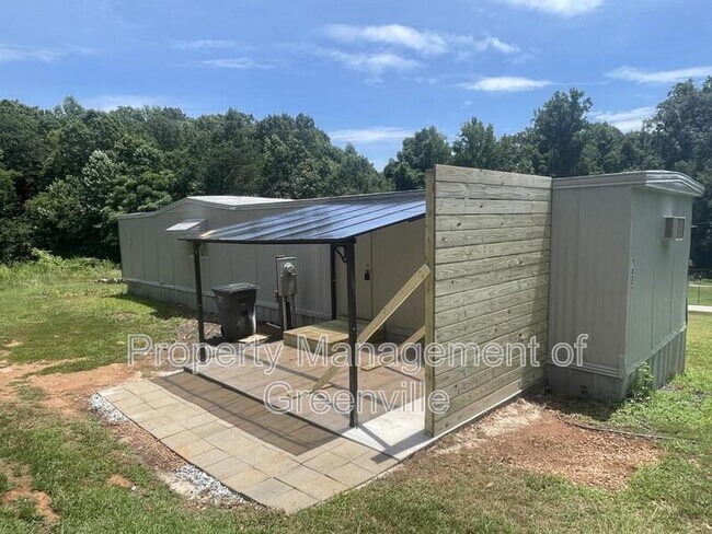 Building Photo - 155 Oakvale Rd