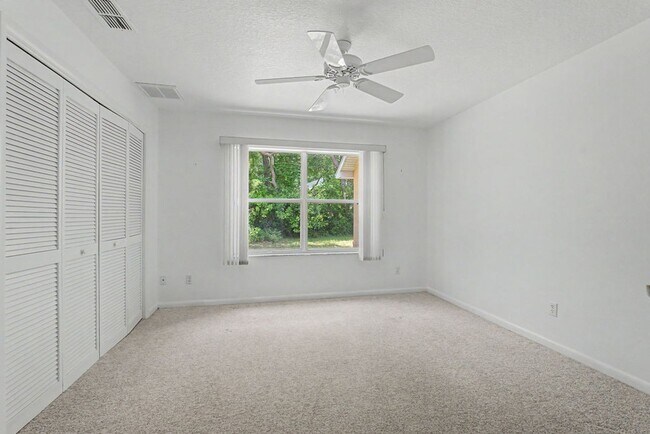 Building Photo - 20811 SW 81st Loop