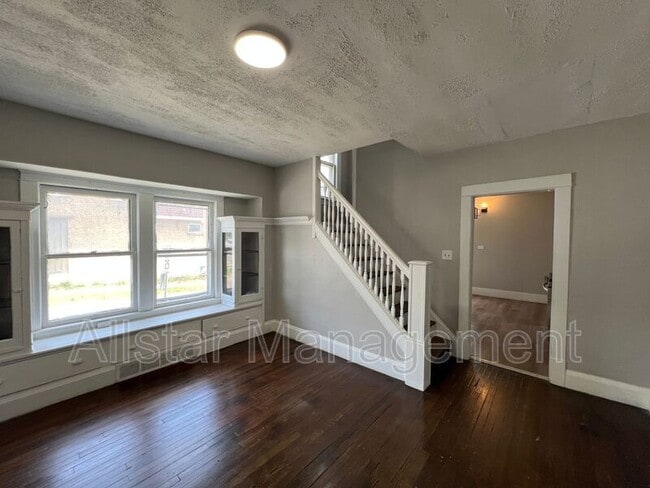 Building Photo - 8203 Denison Ave