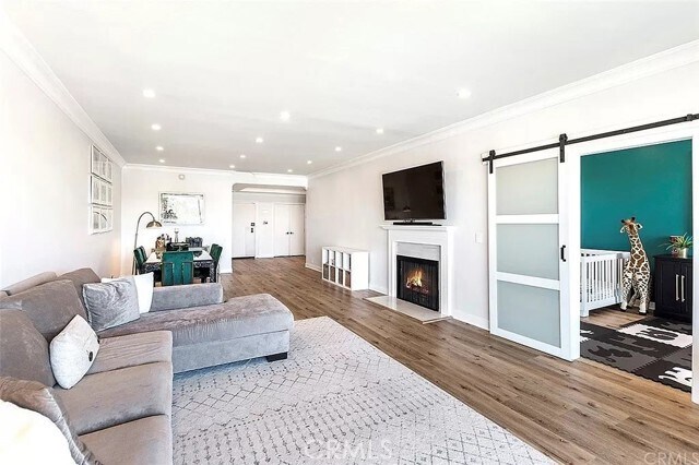 Building Photo - 4454 Ventura Canyon Ave