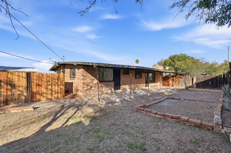 Building Photo - 6814 E Koralee St