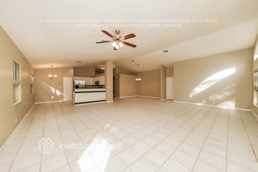 Building Photo - 3900 Majestic Palm Way