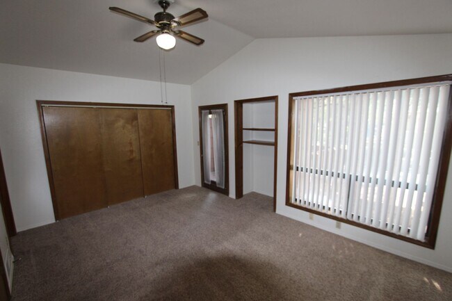 Building Photo - Bright 2BR Townhome in Boyington Heights | Private Balcony + Fenced Backyard