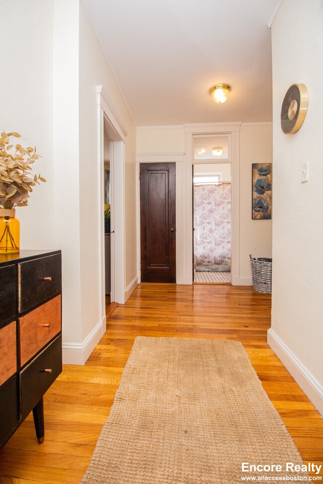 Building Photo - 1945 Commonwealth Ave