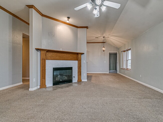 Building Photo - 4117 Green Apple Dr