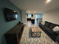 Building Photo - Room in Single Family Home on Bent Willow Dr