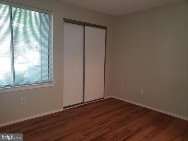 Building Photo - 11705 Summerchase Cir