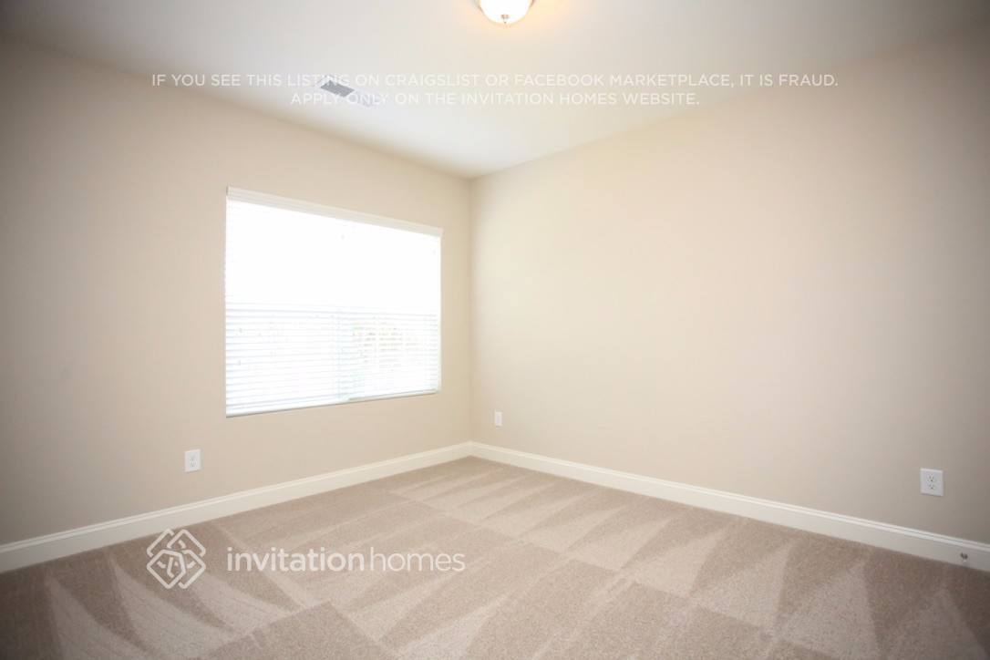 Building Photo - 141 Farmers Folly Dr