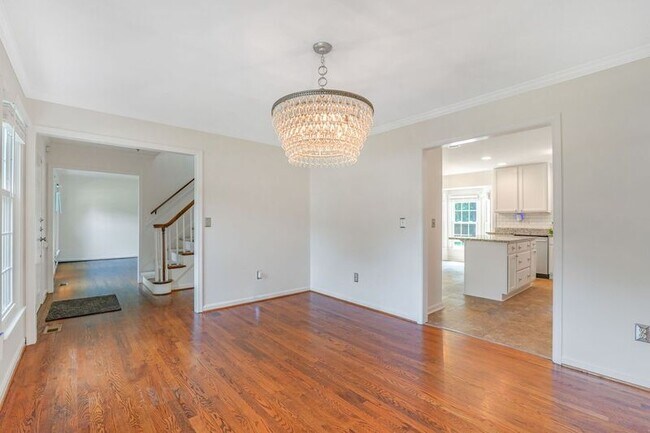 Building Photo - 94 Cleremont Dr