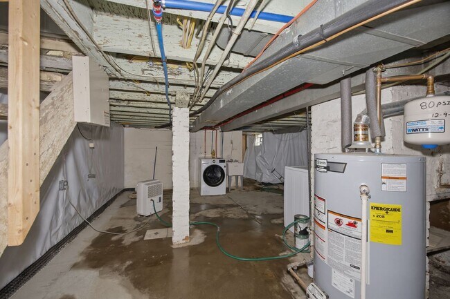 Building Photo - Three-Bedroom Home for Rent in Duquesne