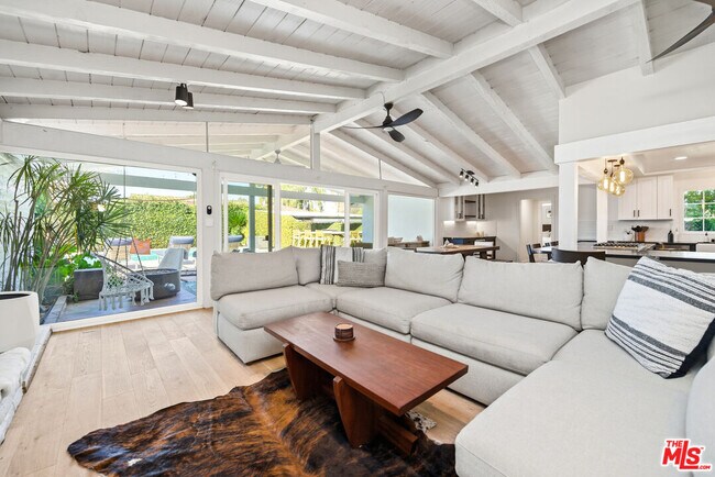 Building Photo - 22428 Victory Blvd