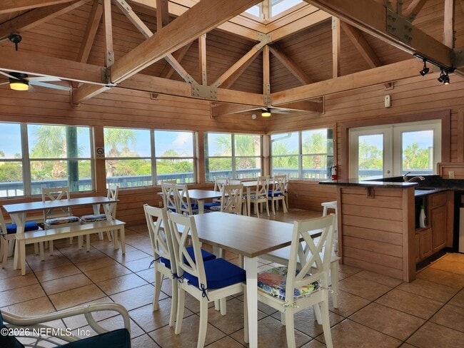 Building Photo - 216 Salt Grass Ct