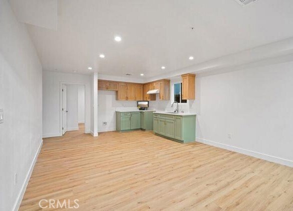 Building Photo - 10422 Graham Ave