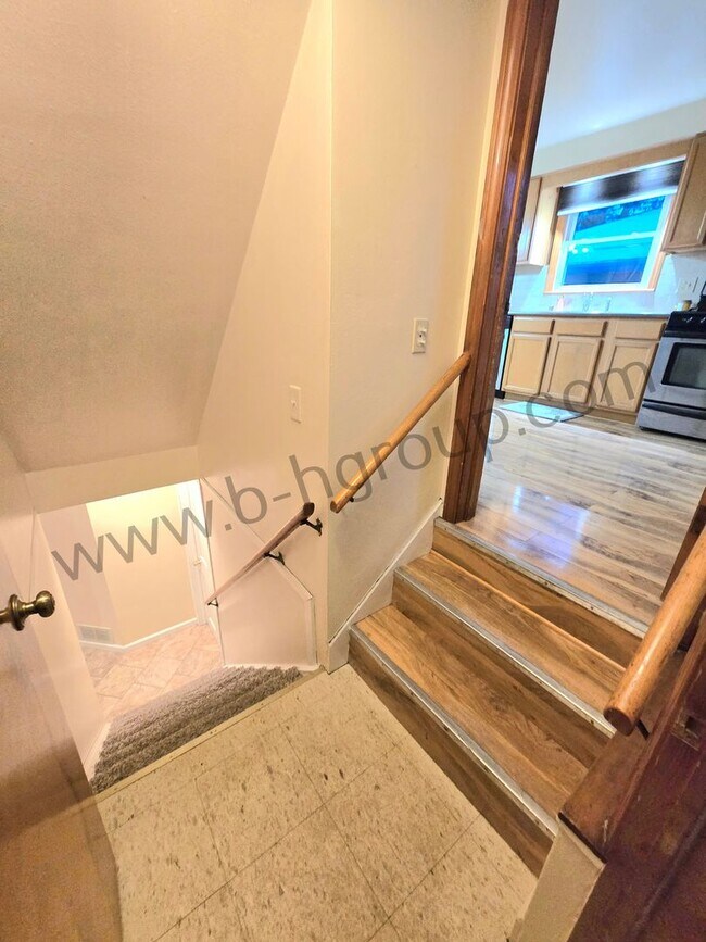 Building Photo - 5412 41st Ave