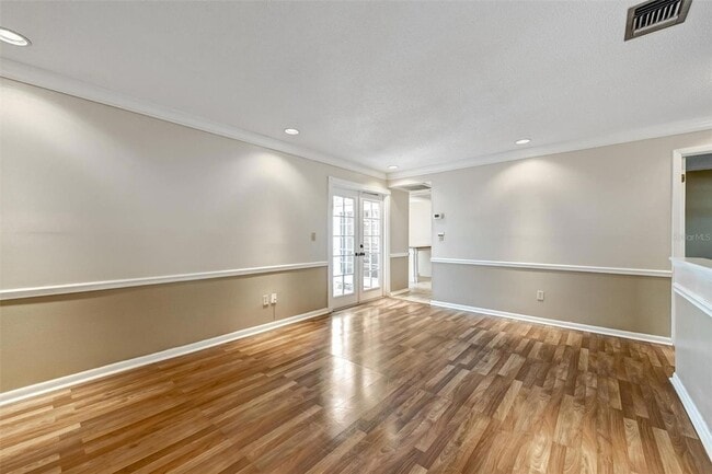 Building Photo - 2833 Orange Tree Cir N