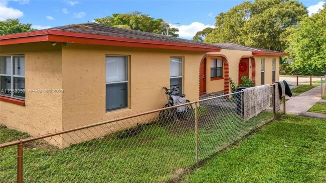 Building Photo - 1800 NW 52nd Ave