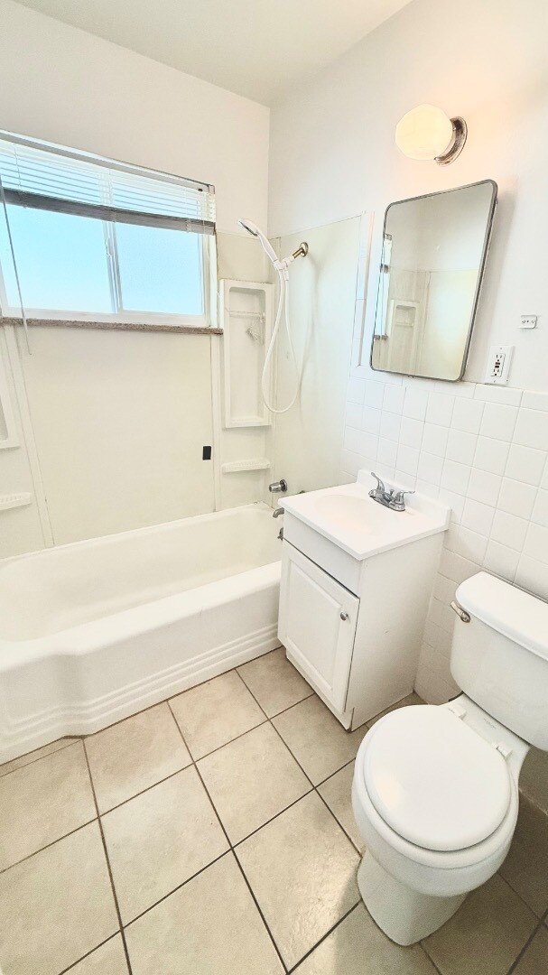 Building Photo - 3631-3637 S Sherman St - 3637