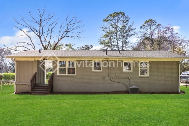 Building Photo - 3054 Cottonwood Dr Se