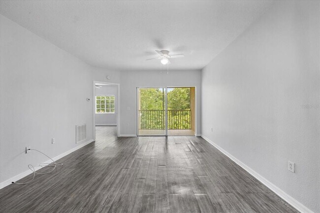 Building Photo - 9621 Lakedale Way