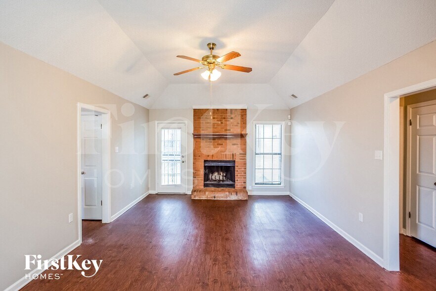 Building Photo - 4932 Water Fowl Ln