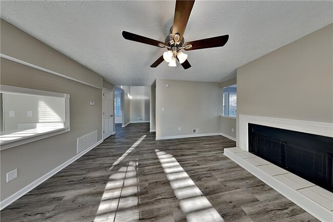 Building Photo - 4440 Coventry Ct