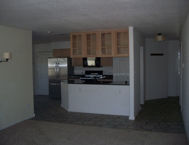 Building Photo - 251 E. Gloucester Cir