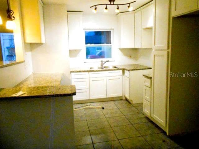 Building Photo - 2312 22nd Ave SW