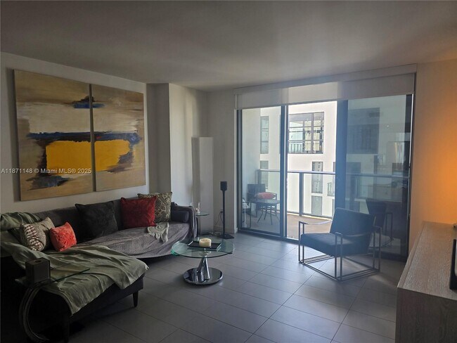 Building Photo - 1600 NE 1st Ave