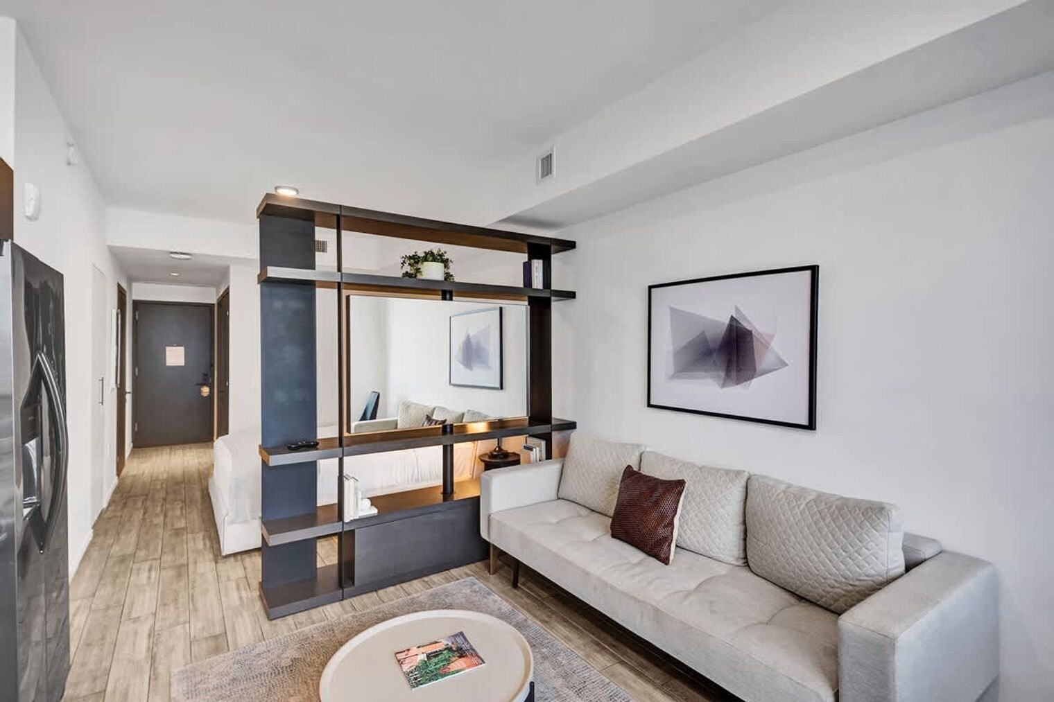 Building Photo - 398 NE 5th St