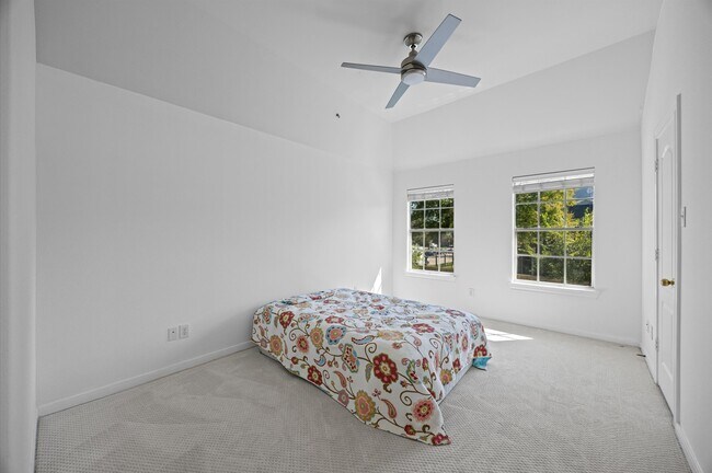 Building Photo - 3202 Enclave Trail
