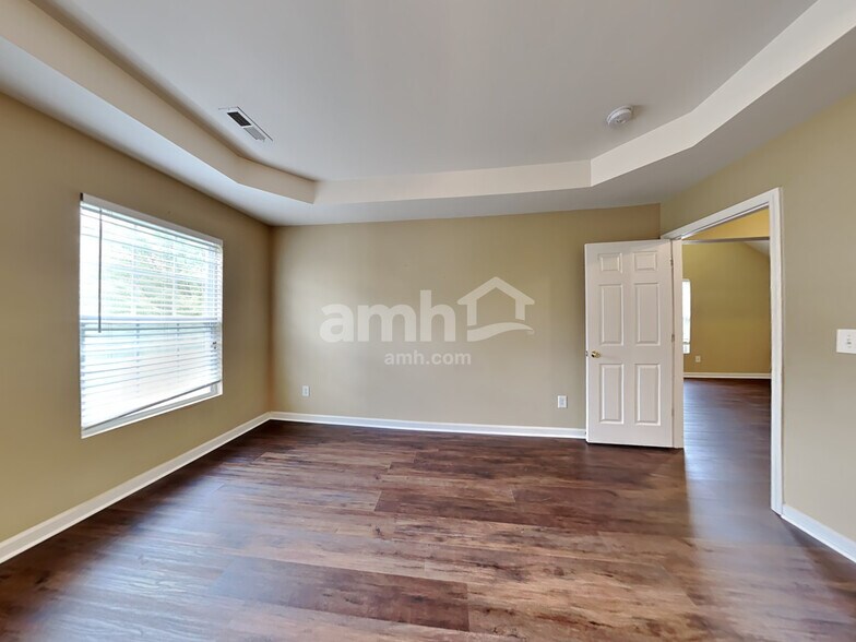 Building Photo - 3405 Rocket Ct