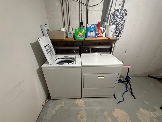 Building Photo - 84 Walpole St