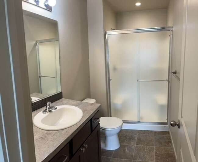 Building Photo - 1619