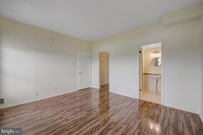 Building Photo - 6146 Main St