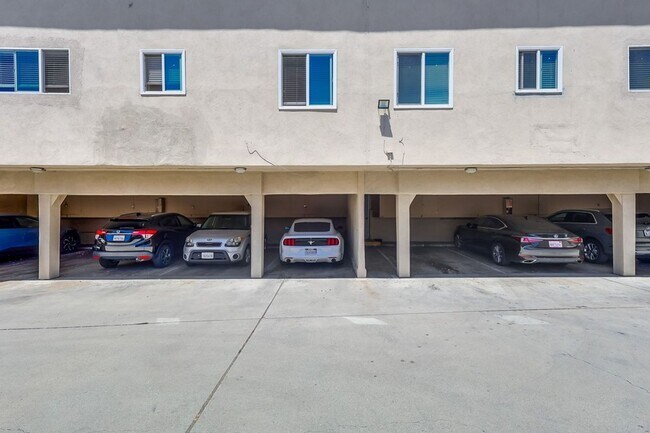 Building Photo - 920 Enterprise Ave