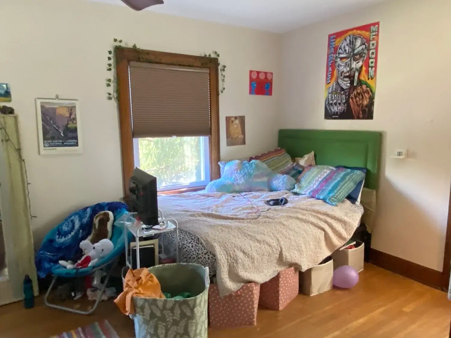 Building Photo - 512 S Eagleson Ave