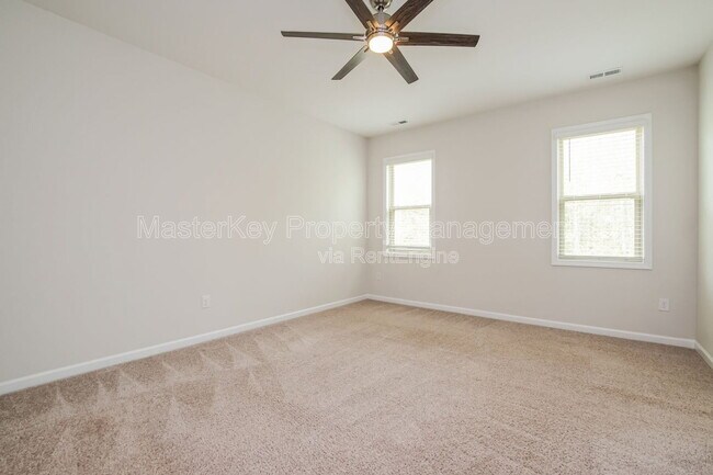 Building Photo - 550 W Copenhaver Dr