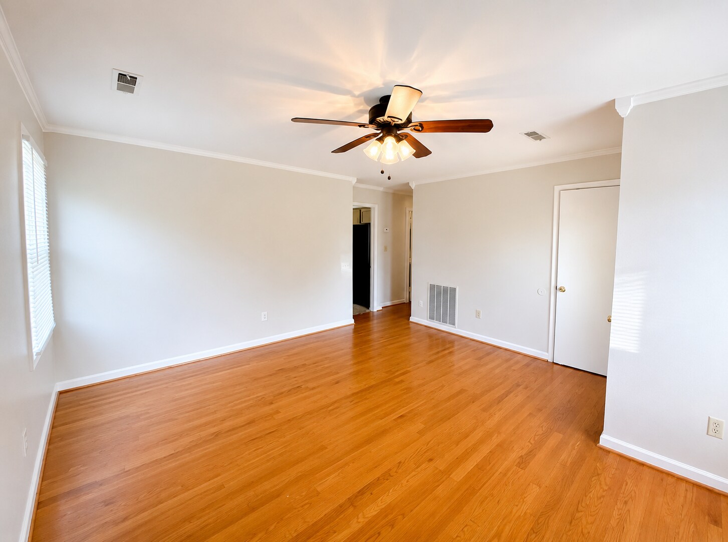 Living room - 303 Rutherford Ave NW