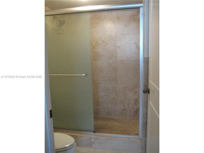 Building Photo - 540 Brickell Key Dr