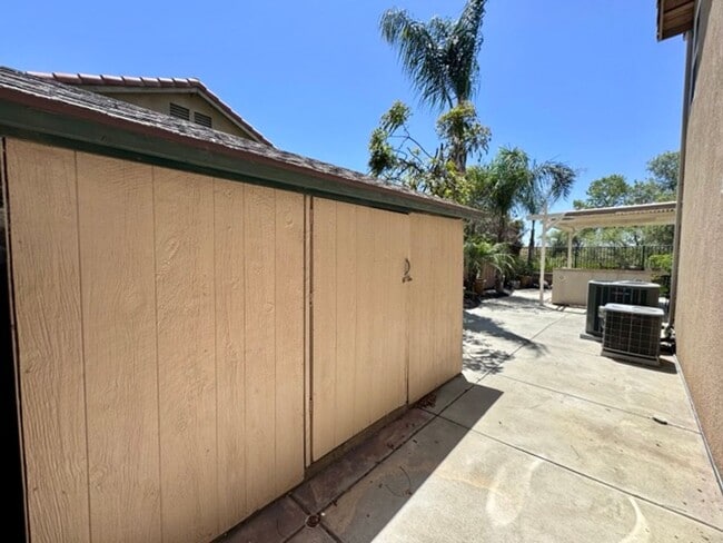 Building Photo - 33602 Magnetite St