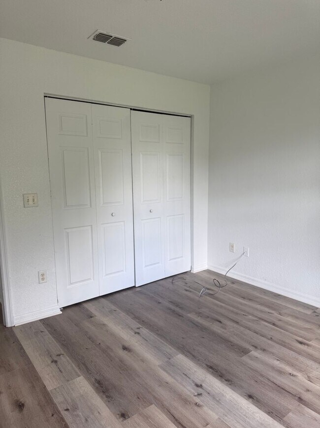 Building Photo - 92 Dogwood Loop