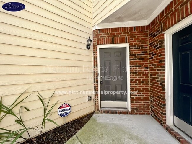 Building Photo - 1106 Treymont Ln SW
