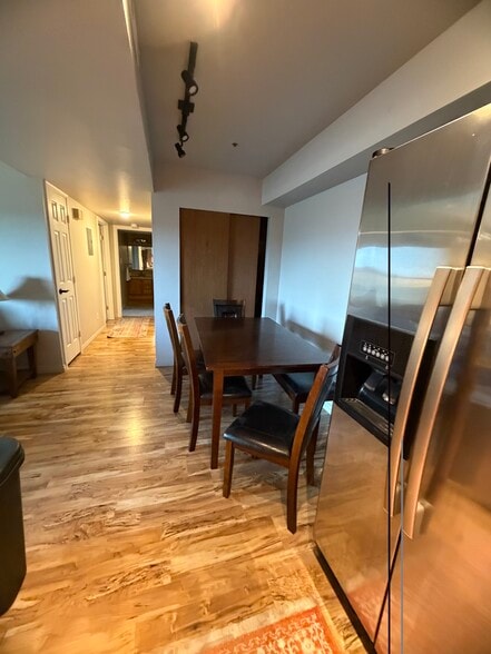 Building Photo - 1680 Upper Ironhorse Loop