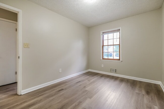 Building Photo - 180 Belmont Farms Dr