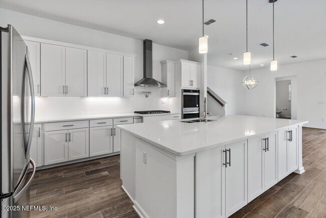 Building Photo - 475 Marquesa Cir